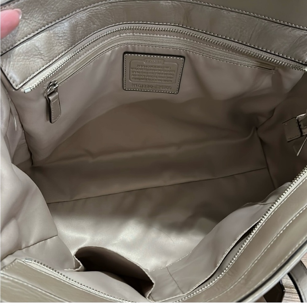 Coach Gold Leather Bag - Picture 14 of 14